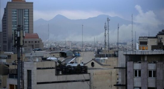 Rreth 40 të vrarë në sulmin e SHBA-së dhe Izraelit ndaj blloqeve të banimit në kryeqytetin e Iranit