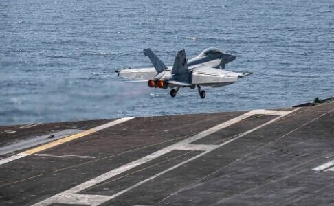 U raportua se Irani ka rrëzuar një avion amerikan, reagon Komanda Qendrore e SHBA