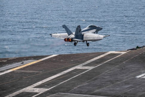 U raportua se Irani ka rrëzuar një avion amerikan, reagon Komanda Qendrore e SHBA