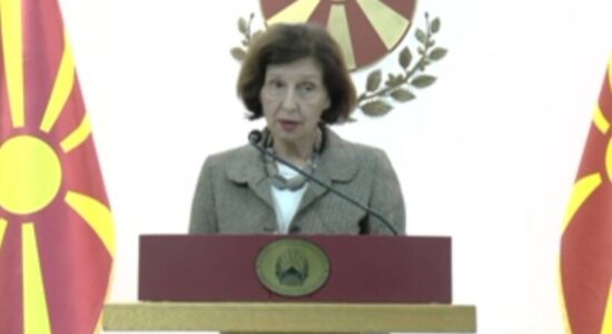 Siljanovska qetëson qytetarët: Gjendja është stabile, nuk ka kërcënim të drejtpërdrejt për shtetin tone!