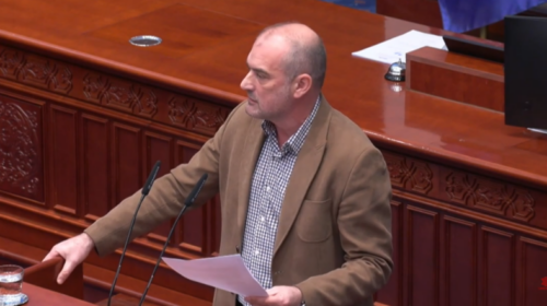 (VIDEO) Snopçe kërkon llogari nga ministri për fyerjen e tifozëve