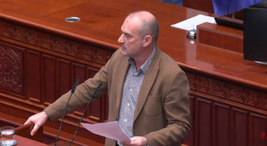 (VIDEO) Snopçe kërkon llogari nga ministri për fyerjen e tifozëve