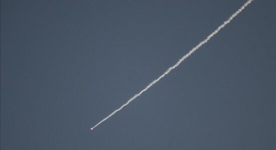 Izraeli raporton sulm me raketa nga Irani, konflikti vazhdon të zgjerohet