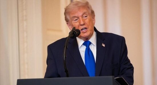 Trump pretendon se Irani është “dorëzuar” para vendeve fqinje, paralajmëron për sulme të tjera