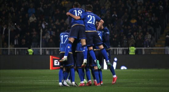 Qeveria e Kosovës do të ndajë 500 mijë euro për fitoren e kombëtares së saj ndaj Sllovakisë