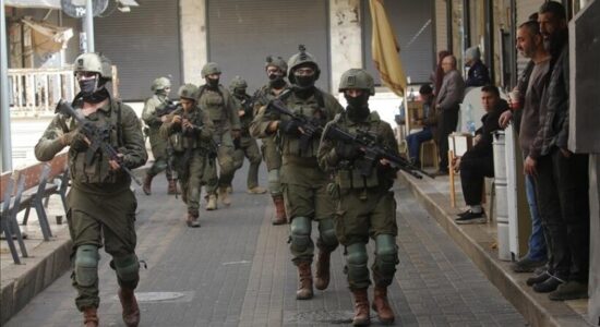 Izraeli heq akuzat ndaj 5 ushtarëve të akuzuar për sulm seksual ndaj një të arrestuari palestinez