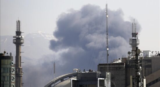 Shpërthime të fuqishme njëri pas tjetrit në Teheran