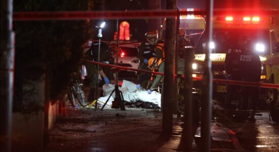 Kundërpërgjigjja e Iranit vret 1 person pranë Tel Avivit dhe plagos 4 të tjerë