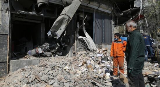 Gjysmëhëna e Kuqe iraniane: Mbi 4.000 ndërtesa civile të dëmtuara nga bombardimet e SHBA-së dhe Izraelit