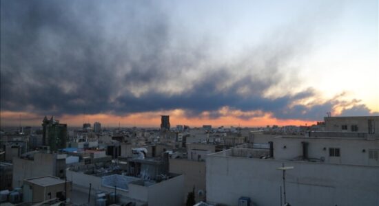 Ushtria izraelite kërcënon të sulmojë zonën industriale në Qom të Iranit