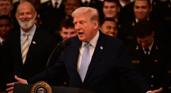 Trump paralajmëron se Irani ka “një mundësi të fundit” për të ndalur kërcënimet ndaj SHBA-së dhe aleatëve