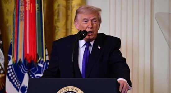 Trump: SHBA-ja fundosi të gjitha anijet iraniane dhe shkatërroi shumicën e platformave të raketave