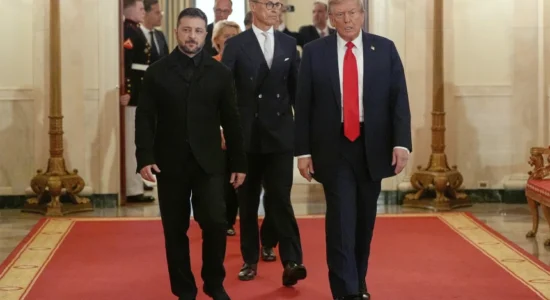 Zelensky: SHBA-ja kushtëzon garancitë e sigurisë me tërheqjen tonë nga Donbasi