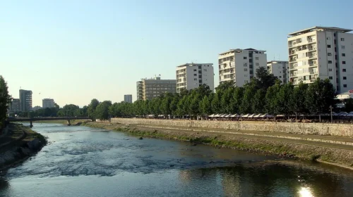 Po pastrohet thellësisht shtrati i lumit Vardar