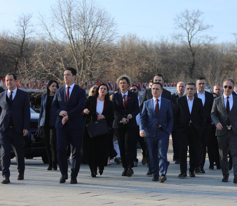 (VIDEO) Krerët e VLEN-it çojnë përpara procesin e bashkimit