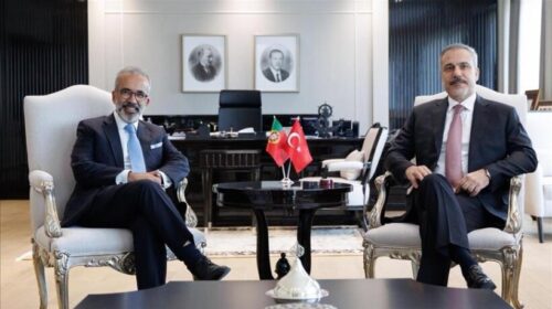 Kryediplomati turk dhe ai portugez diskutojnë zhvillimet e fundit në një telefonatë
