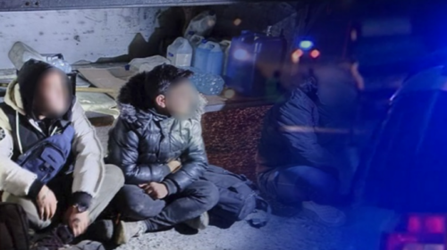 Arrestohen në Maqedoni dy shtetas të Kosovës, u kapën duke transportuar emigrantë nga Pakistani