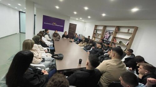 Dauti dhe Berisha mobilizojnë studentët për protestën e 6 prillit