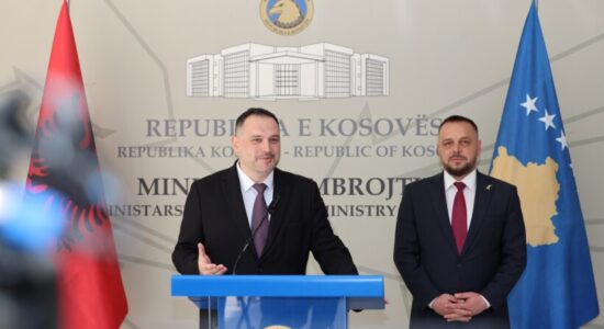 Kosova dhe Shqipëria synojnë të bashkëprodhojnë pajisje ushtarake