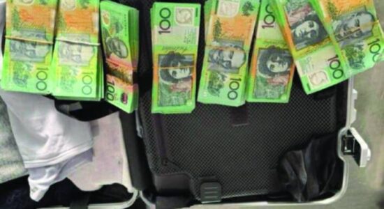 Çiftit nga Maqedonia i sekuestrohen 35 mijë dollarë australianë në Aeroportin e Shkupit