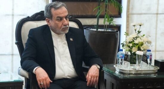 Shefi i diplomacisë iraniane viziton Pakistanin, Omanin dhe Rusinë