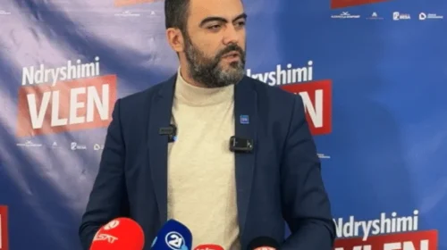Zv/ministri i Arsimit, Sulejmani studentëve: Keni të drejt të protestoni, kujdes nga opozita pa busull dhe argatët e saj!