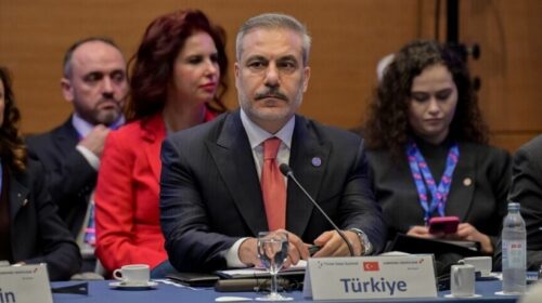 Ministri i Jashtëm turk Fidan merr pjesë në samitin e Iniciativës së Tri Deteve në Kroaci