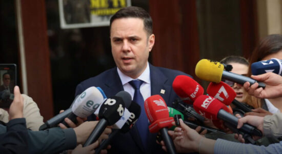 S’ka marrëveshje për presidentin, Abdixhiku: Provova, nuk arrita fatkeqësisht