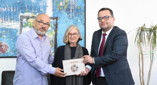 Fakulteti Filozofik i Universitetit të Tetovës dhe “Megjashi” e forcojnë bashkëpunimin për të rinjtë