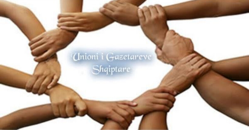 Unioni i Gazetarëve Shqiptarë  UGSH  në mbështetje të protestave studentore  Moszbatimi i gjuhës shqipe  shkelje e rëndë ligjore