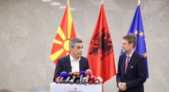 (VIDEO) Hoxha: S’ka tymnajë që na ndan, Mexhiti: Edhe mes vëllezërve mund të ketë keqkuptime