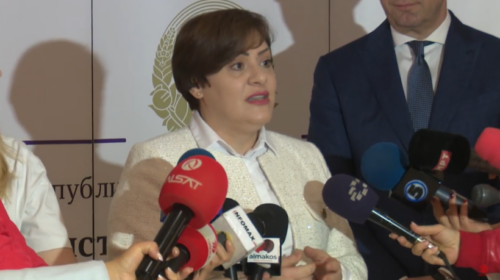 (VIDEO) Dimitrievska – Koçoska: Po fillojmë një qasje të re në menaxhimin e investimeve