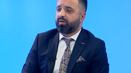 Krasniqi: Studentët shqiptarë diskriminohen në procesin e punësimit në administratë