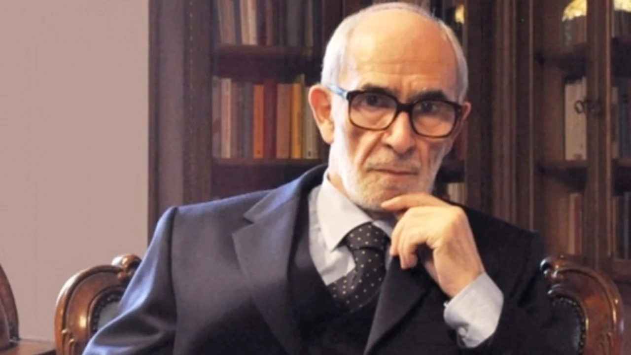 Shuhet në moshën 89-vjeçare akademiku i mirënjohur Rexhep Qosja