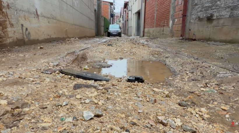 (VIDEO) Rrugët e Dizhonit që një vit me baltë, punimet nisën para fushatës