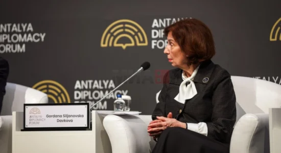 (VIDEO) Siljanovska-Davkova: Zgjerimi i BE-së është çështje sigurie
