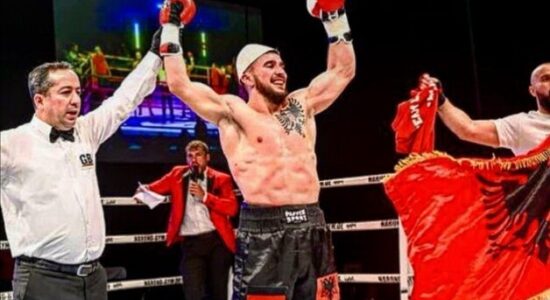 E papritur: Amarildo Bakaj tërhiqet nga boksi në moshën 26-vjeçare