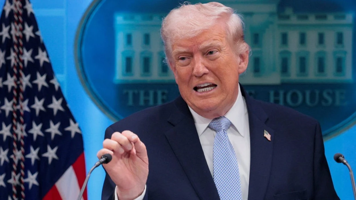 trump-irani-nuk-ka-karta-pervec-ngushtices-se-hormuzit-para-negociatave