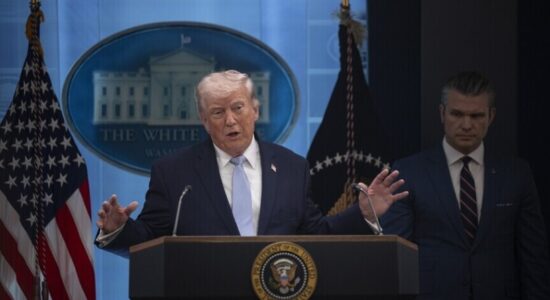 Trump kërkon nga Irani lirimin e 8 grave që se “përballen me ekzekutim”, e quan këtë “fillim të mirë” për negociatat