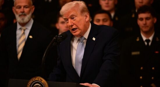 Trump: Kina pajtohet të mos furnizojë Iranin me armë