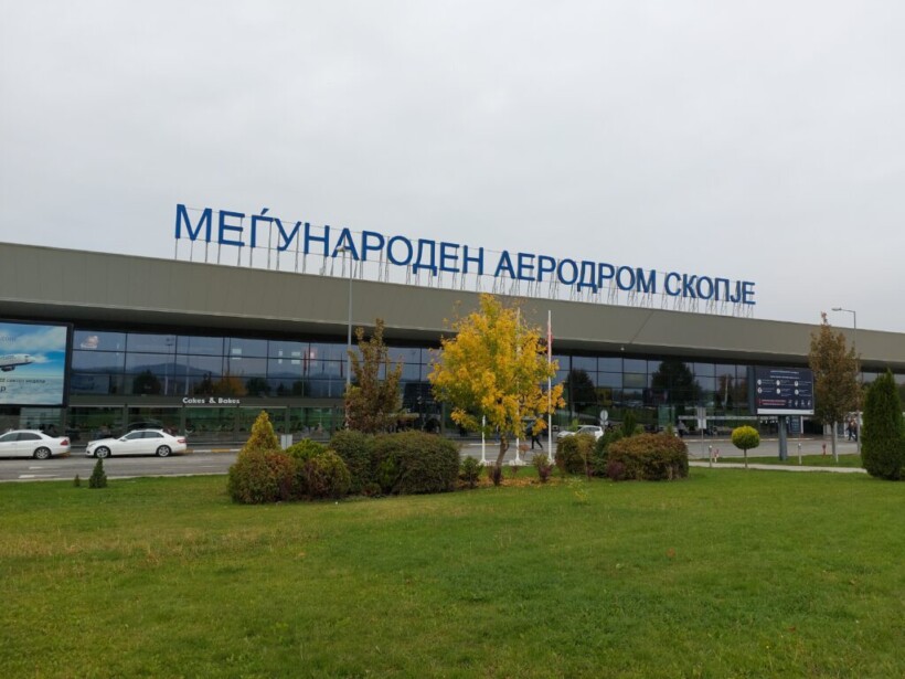Kinezi kapet me pasaportë false në aeroportin e Shkupit