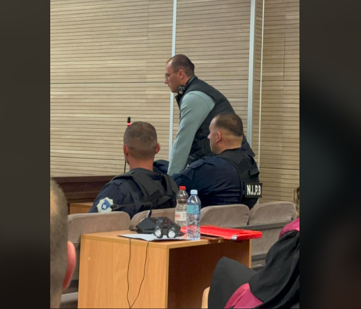 “Nuk mund t’i them vetes terrorist, se kam vrarë as lënduar askënd” – Njëri nga të akuzuarit për Banjskën i thotë fjalët përfundimtare