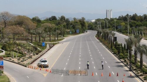 Delegacioni iranian i udhëhequr nga kryetari i parlamentit mbërrin në Islamabad për bisedime me SHBA-në