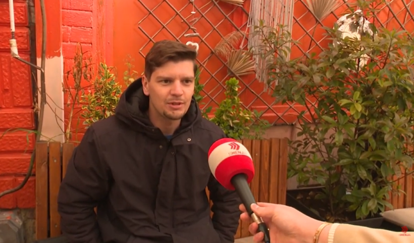 (VIDEO) Qytetarët: Telefoni dhe rrjetet sociale, pjesë e pandashme e jetës