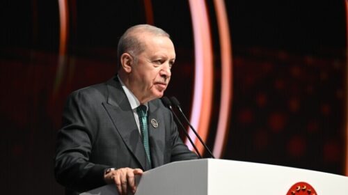 Presidenti turk dënon incidentin me të shtëna në darkën e korrespondentëve të Shtëpisë së Bardhë