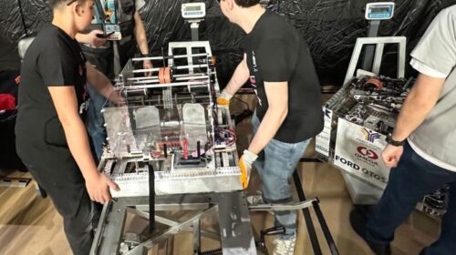 Nxënësit e “Cvetan Dimov” përfaqësojnë me sukses Shkupin në garën ndërkombëtare të robotikës në Turqi