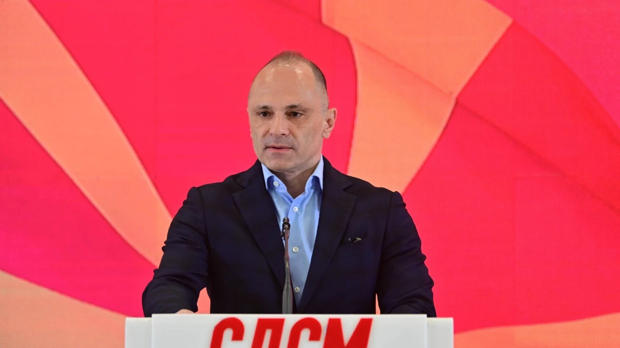 Filipçe: Autokratët po bien, pas Orbanit, radhën e kanë Vuçiq dhe Mickoski