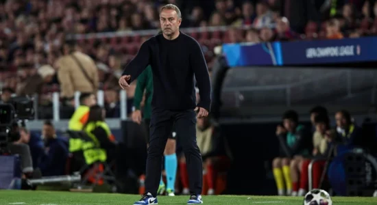 Hansi Flick pritet të bëjë gjashtë ndryshime në formacionin e Barcelonës për duelin ndaj Espanyolit