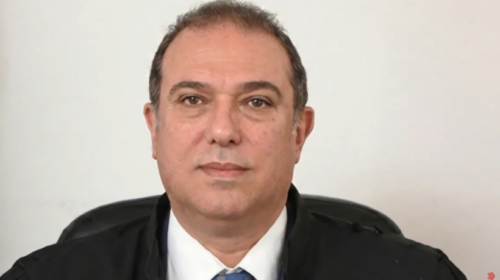 (VIDEO) Ekspertiza: Paratë në mur kanë qenë të gjykatësit Gjoko Ristov