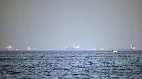Irani ka mbledhur “të ardhurat e para” nga tarifat për anijet që kalojnë në Ngushticën e Hormuzit